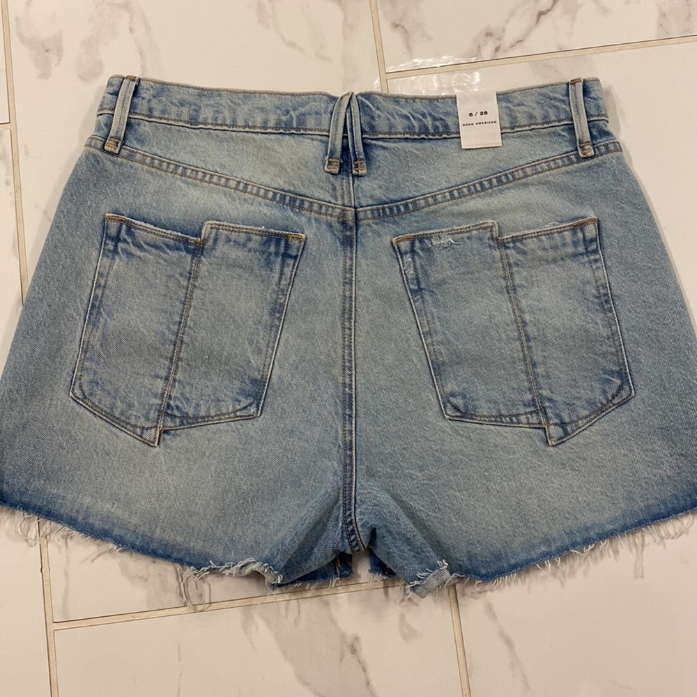 Good American jean shorts - Picture 3 of 5